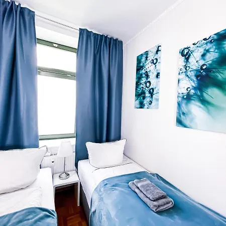Zentraler Altbau Am Clara-zetkin-park, Rb-arena Um Ecke, Netflix Inklusive Appartamento