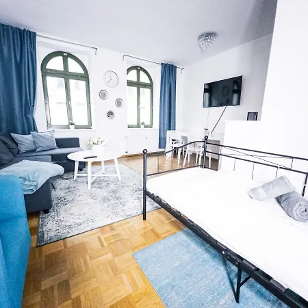 Appartement Zentraler Altbau Am Clara-zetkin-park, Rb-arena Um Ecke, Netflix Inklusive Leipzig