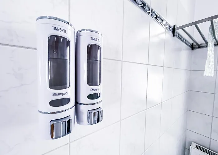 Zentraler Altbau Am Clara-zetkin-park, Rb-arena Um Ecke, Netflix Inklusive 莱比锡