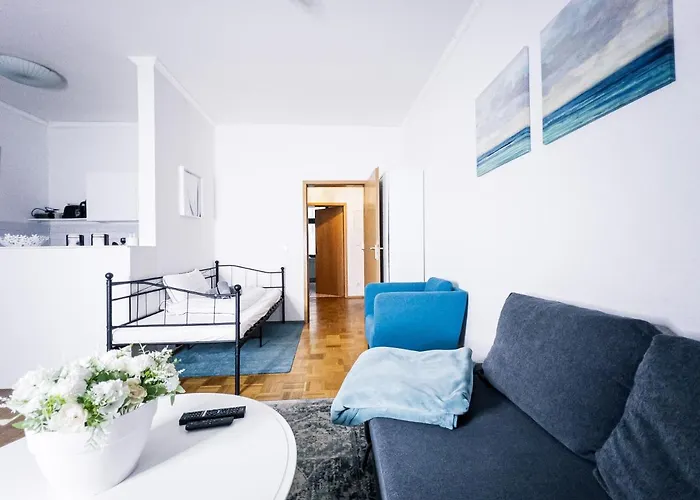 Zentraler Altbau Am Clara-zetkin-park, Rb-arena Um Ecke, Netflix Inklusive 莱比锡